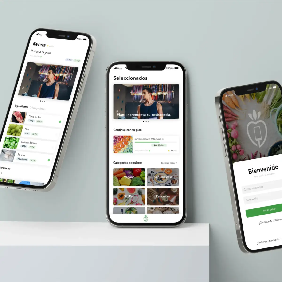La app de TechFood en tres teléfonos
